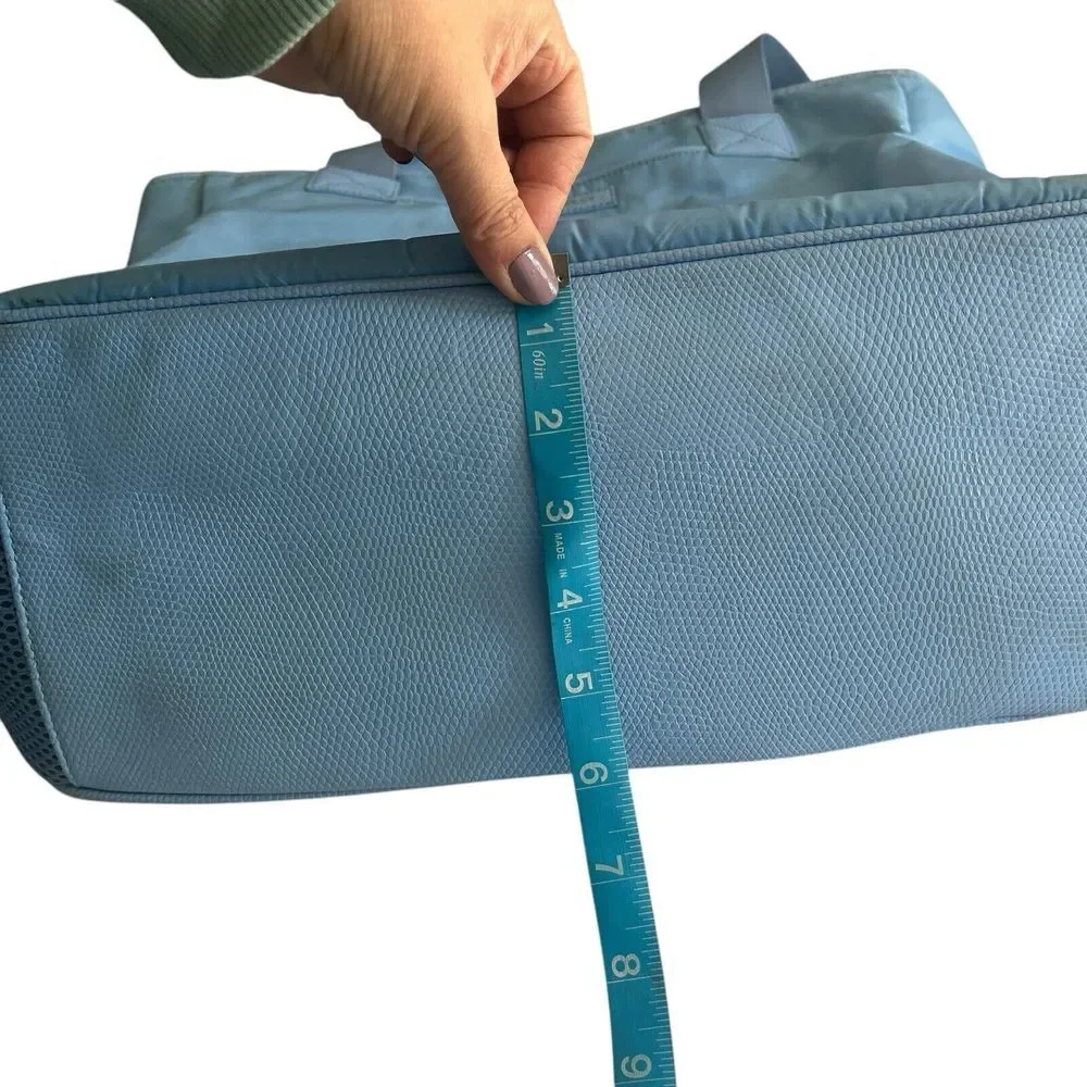 Vera Bradley Light Blue Nylon Large Tote Bag Zip Top Laptop Padded‎ Pockets